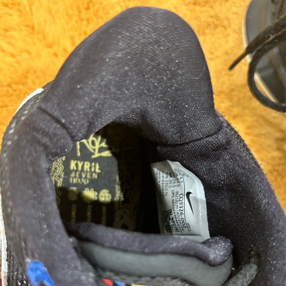 Kyrie 7 brooklyn US 5 - Picture 3 of 7